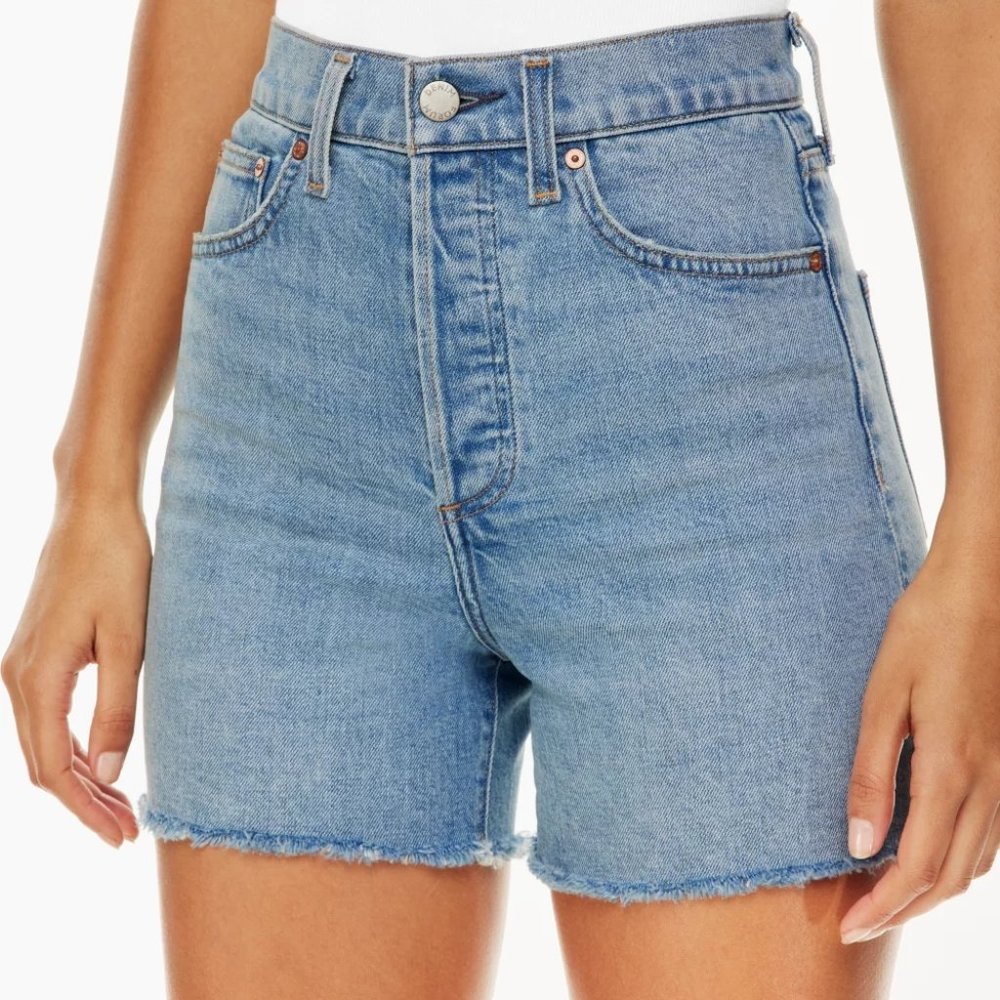 NWT Aritzia Denim Forum The '50s Arlo Hi Mid-Thigh Denim Short Size 24